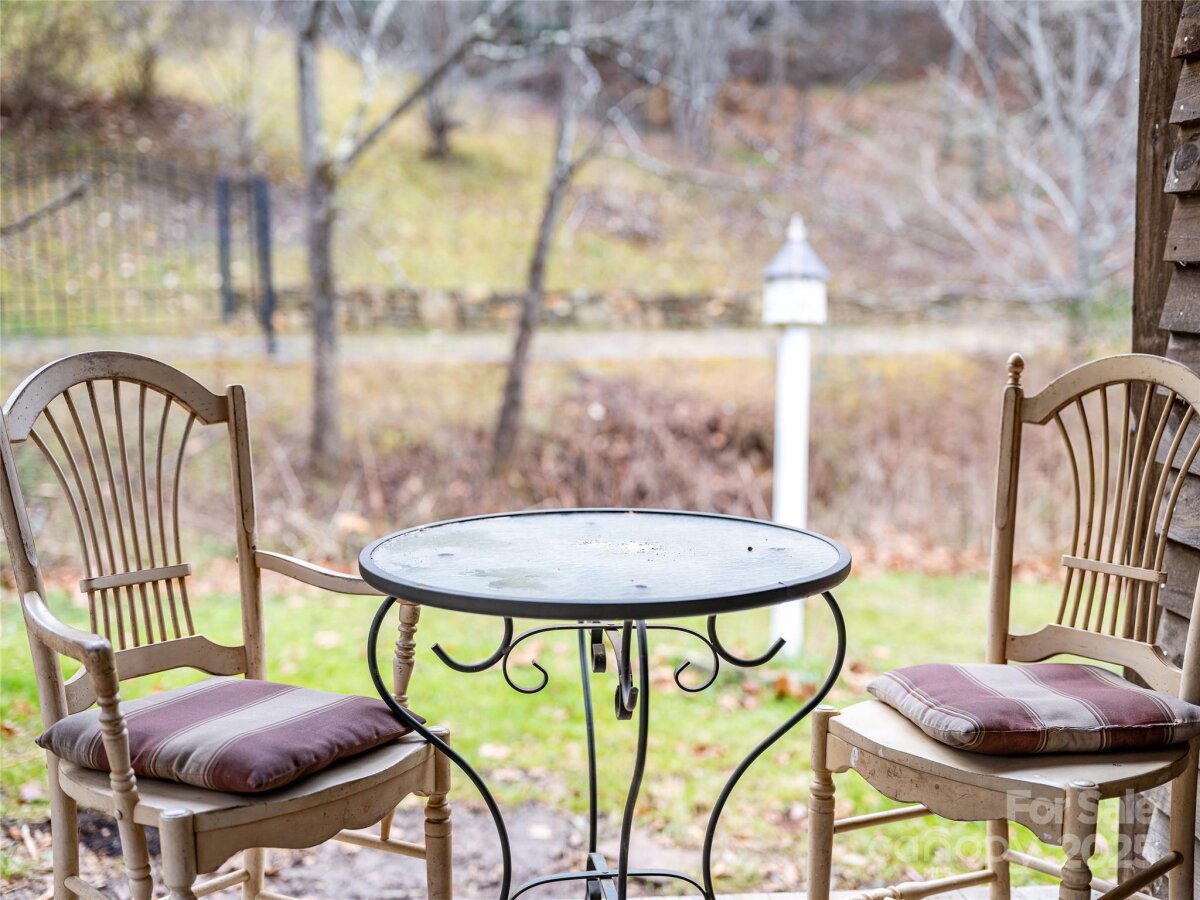 Leicester 15 4327824o