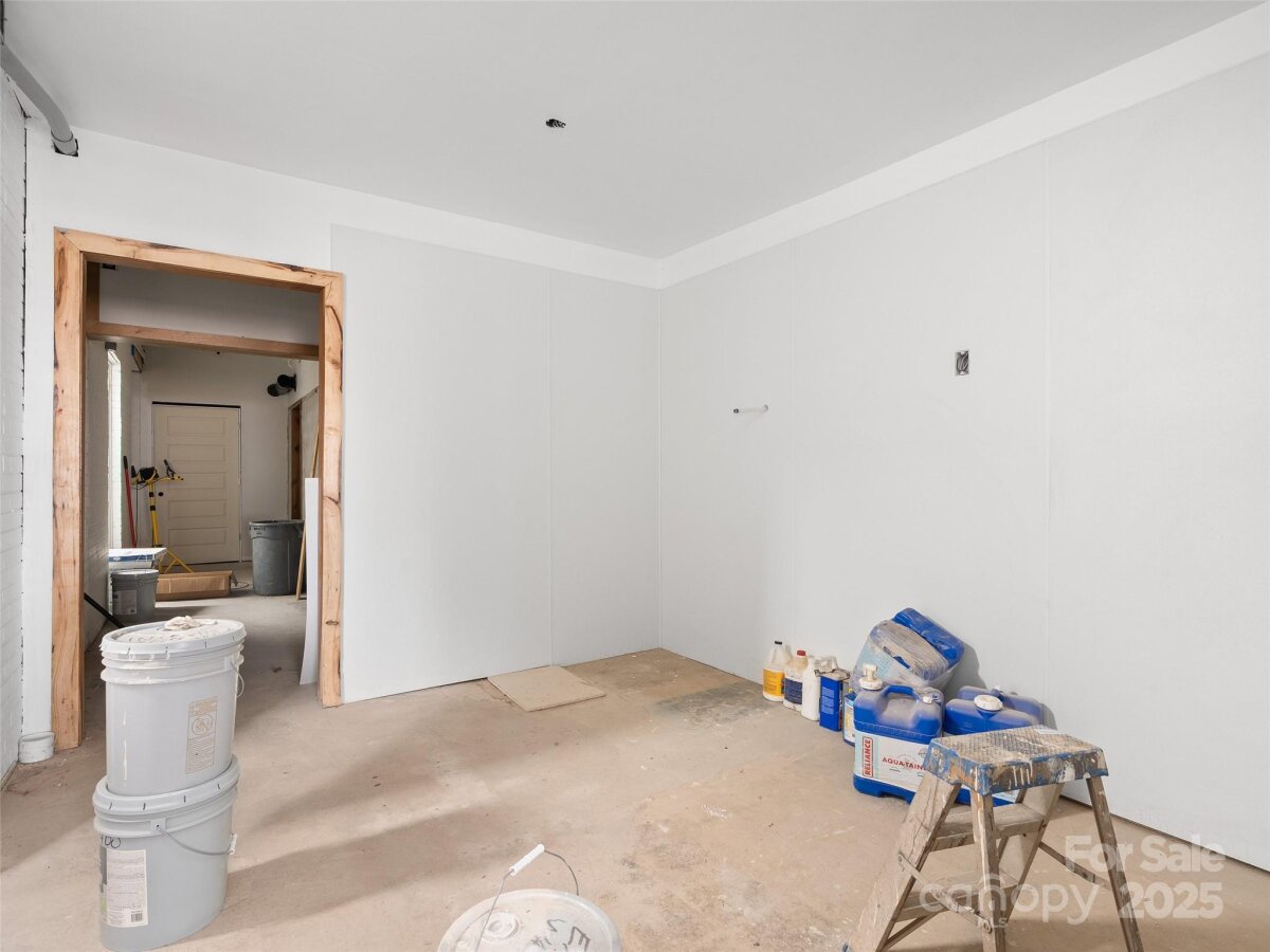 Waynesville 10 4328196j