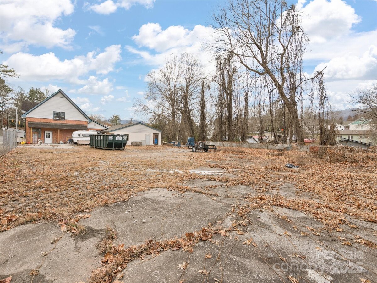 Waynesville 15 4328196o