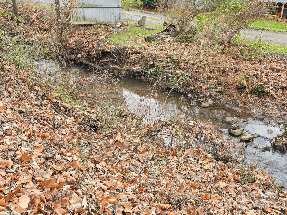 Waynesville 18 4328196r