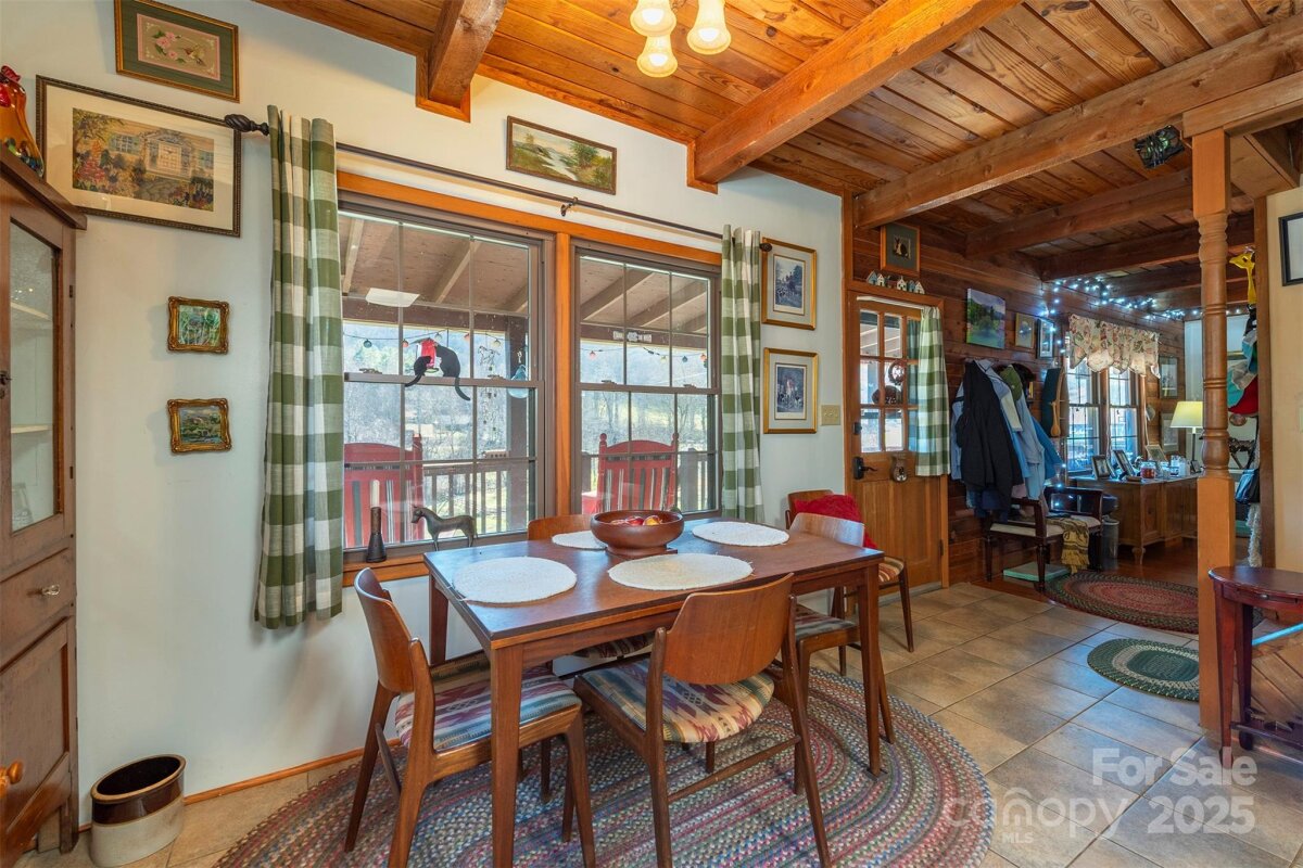 Leicester 9 4328678i