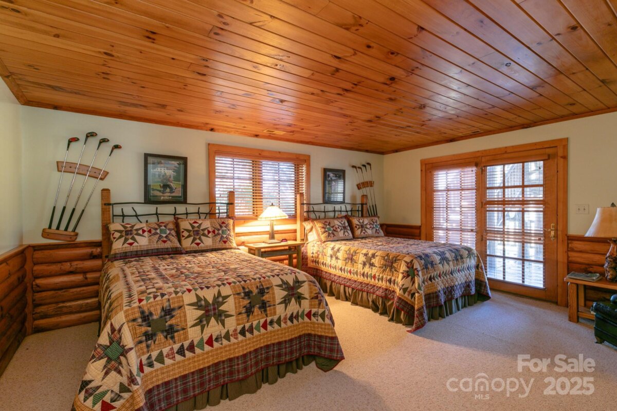 Burnsville 16 4328686p