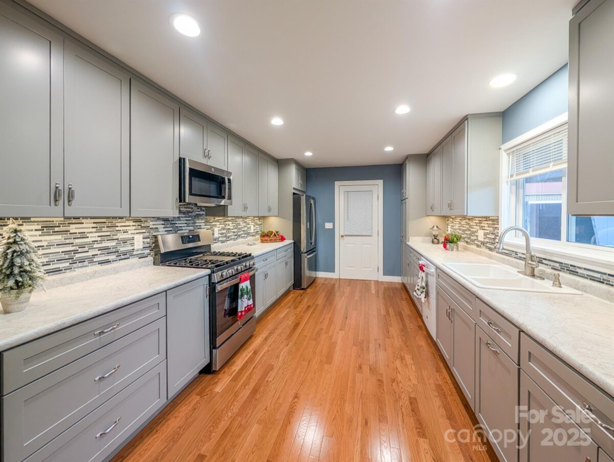 Burnsville 6 4328924f