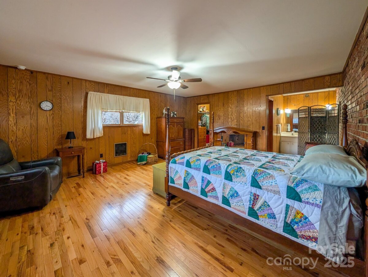 Burnsville 14 4328924n