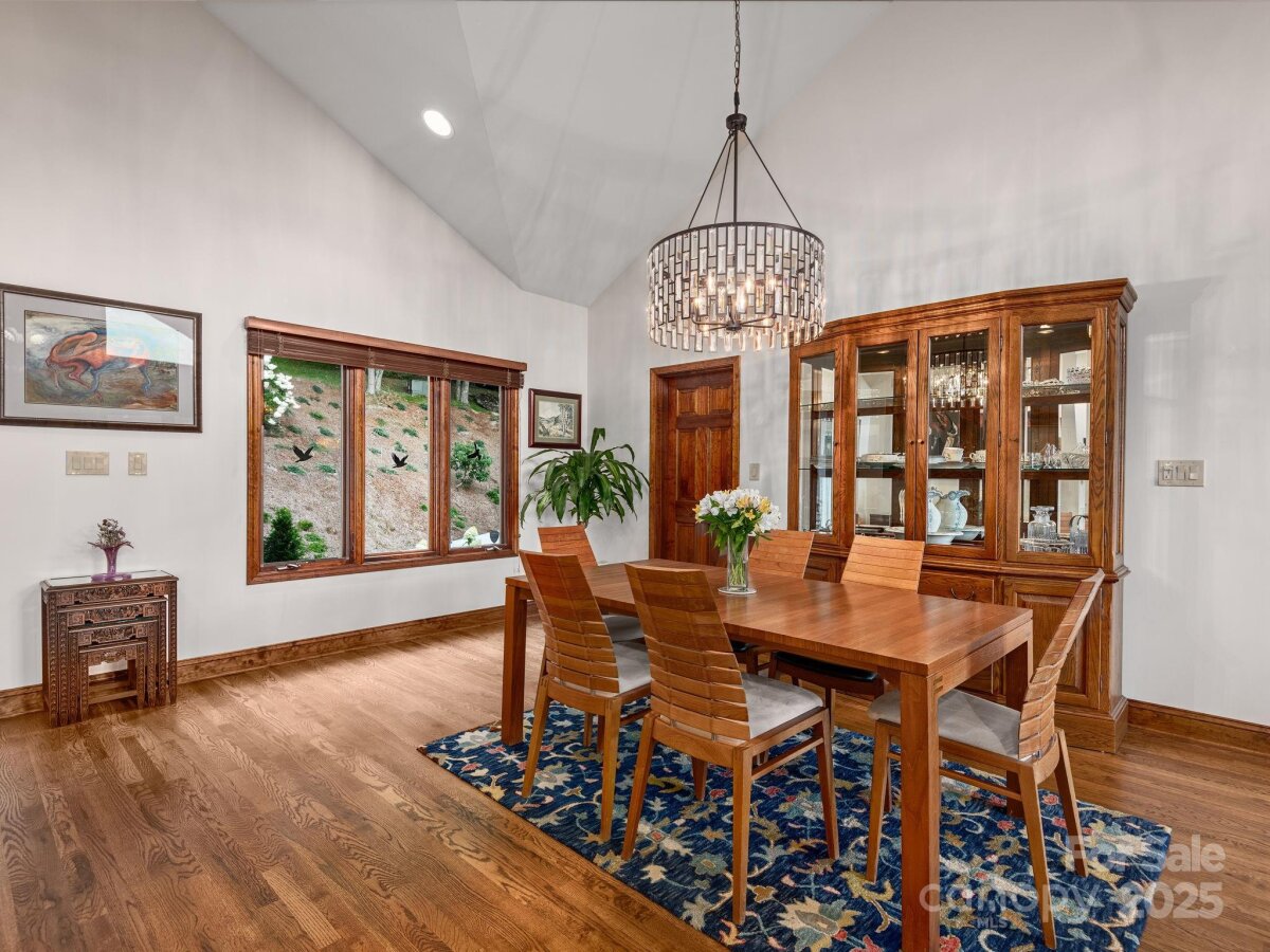 Waynesville 9 4329096i