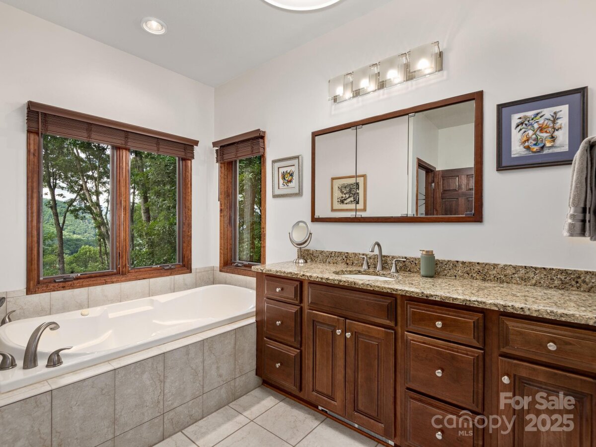 Waynesville 17 4329096q