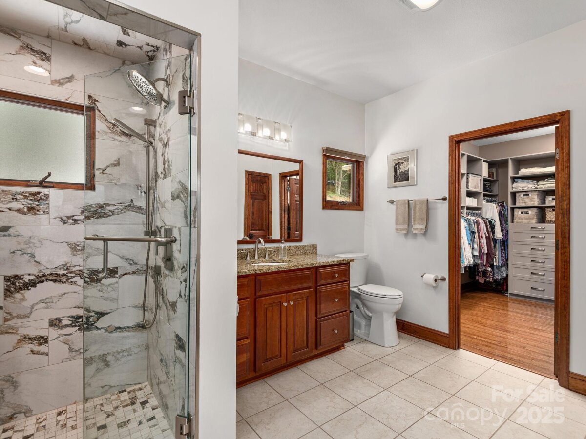 Waynesville 18 4329096r