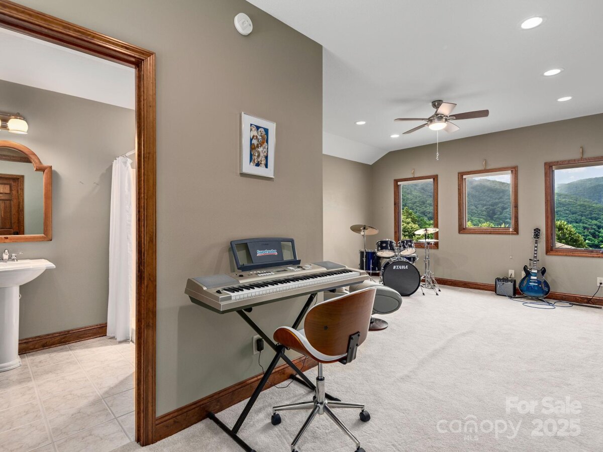 Waynesville 19 4329096s