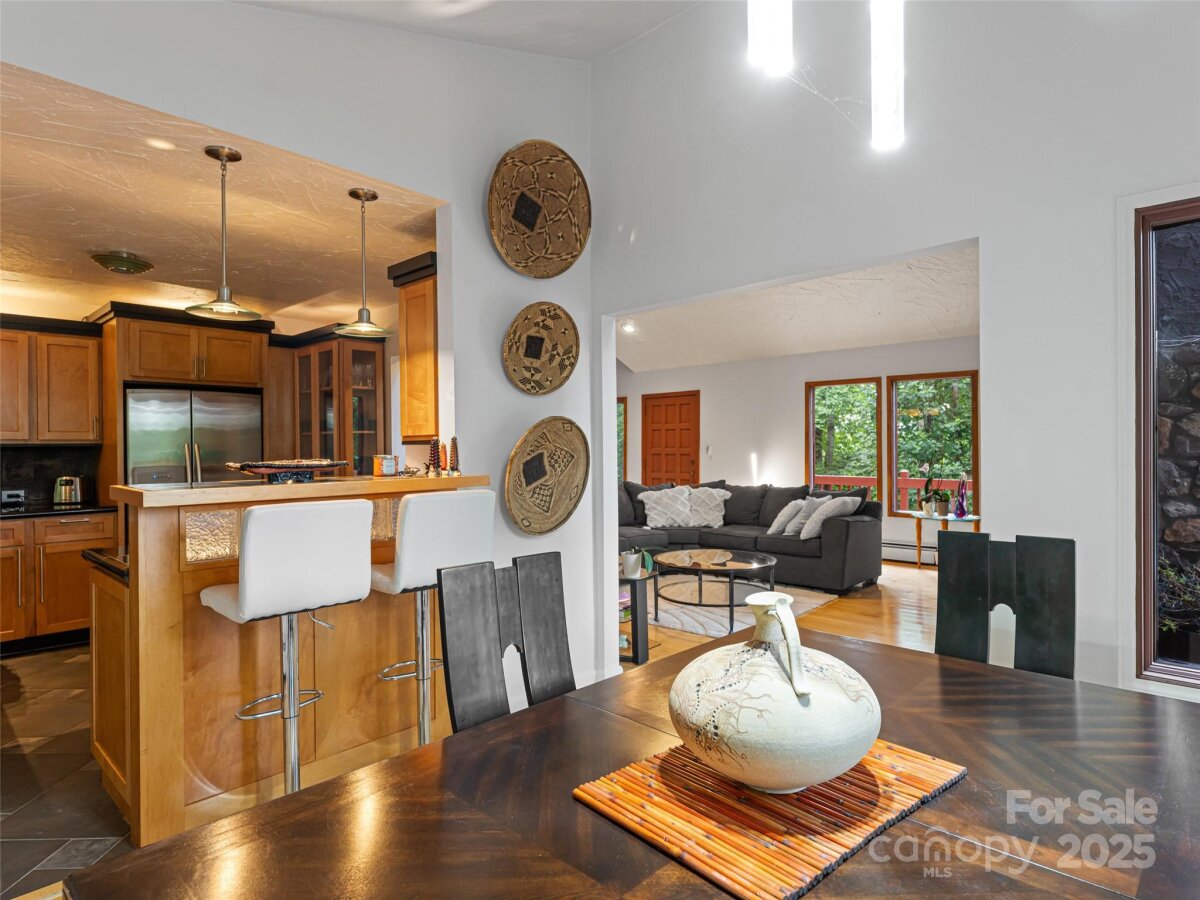 South Asheville 16 4329600p