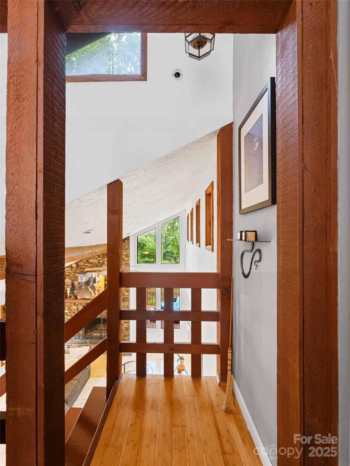 South Asheville 22 4329600v