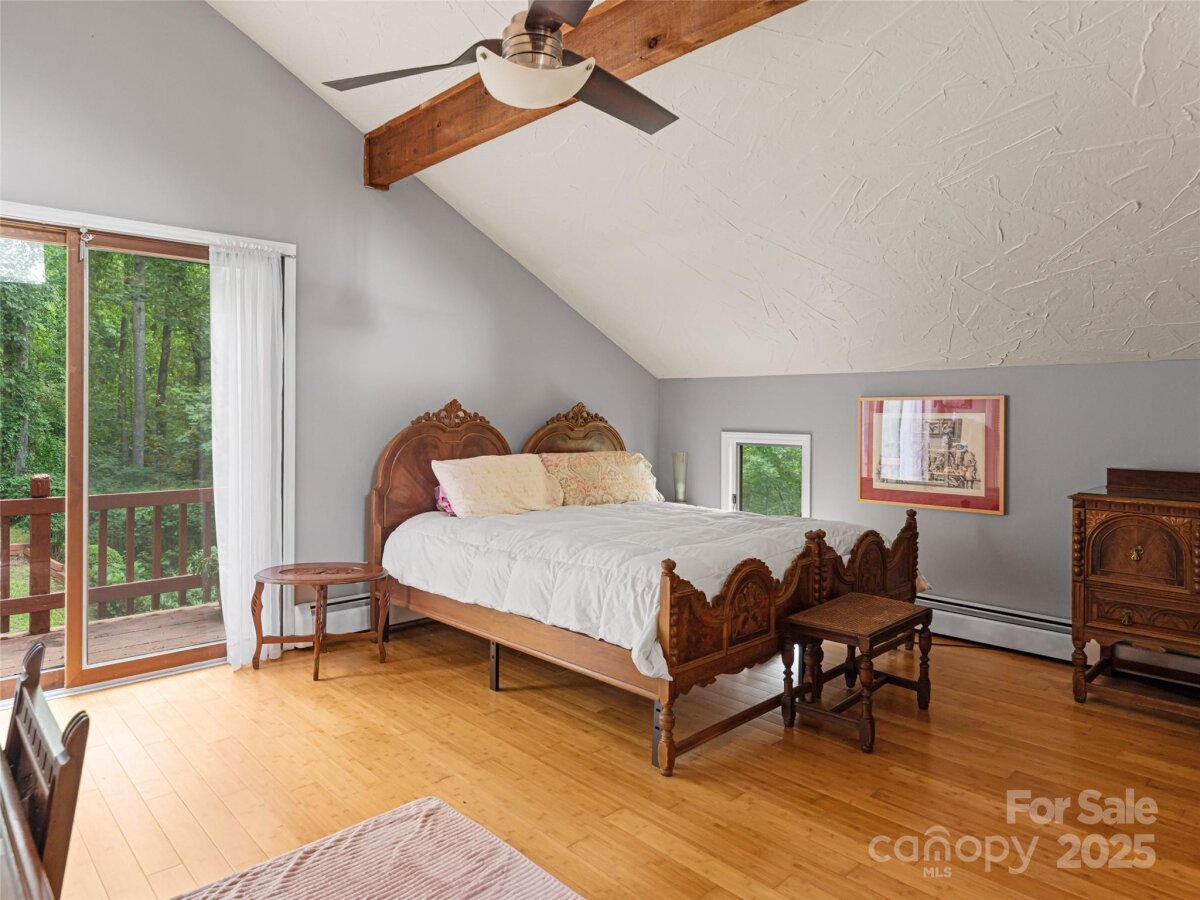 South Asheville 23 4329600w