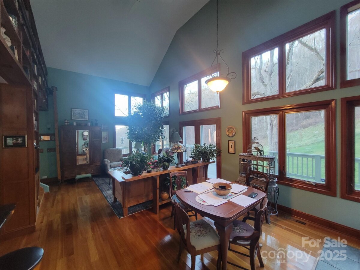 Waynesville 21 4330089u