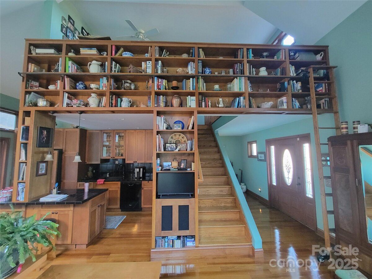 Waynesville 22 4330089v