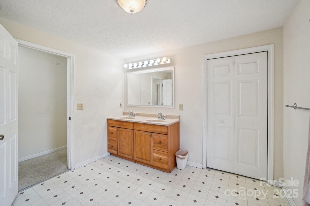 Flat Rock 20 4330256t