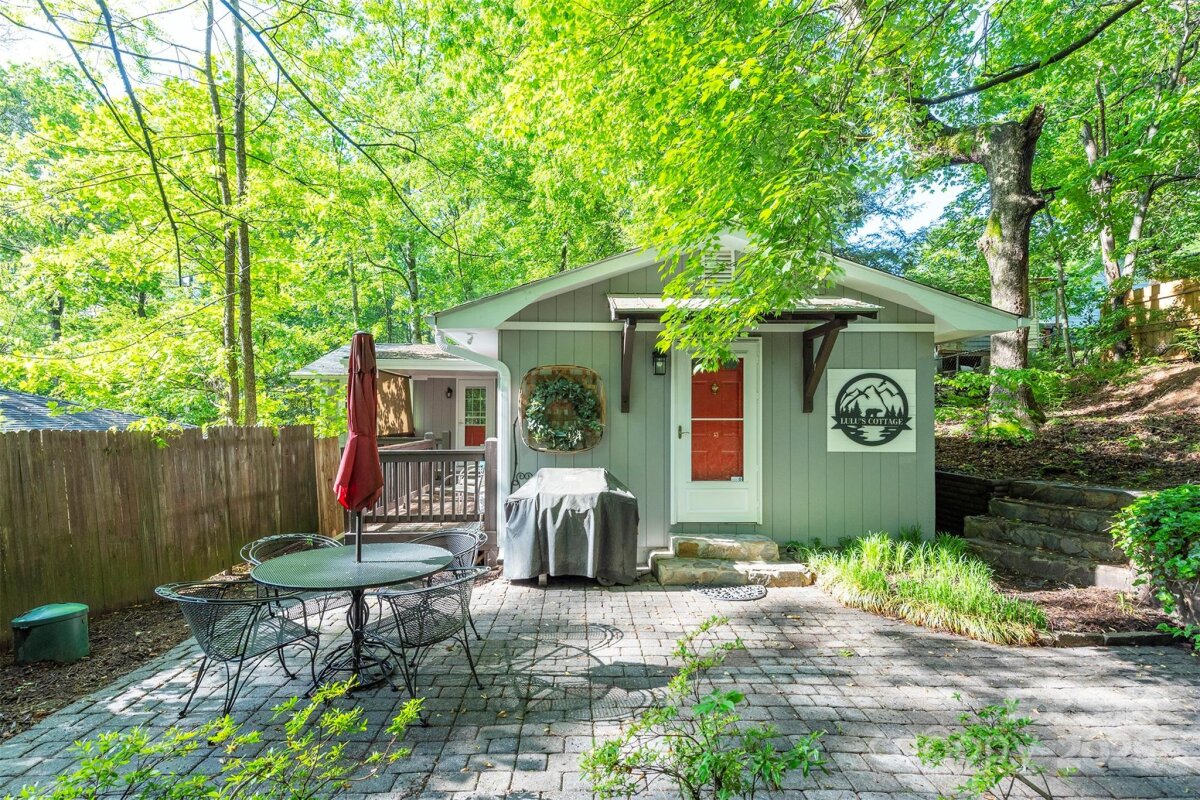 Black Mountain 25 4330813y