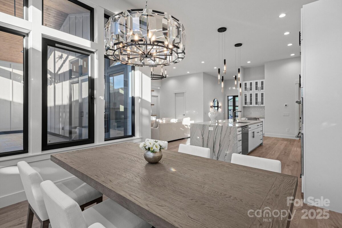 Avery Creek 9 4331235i