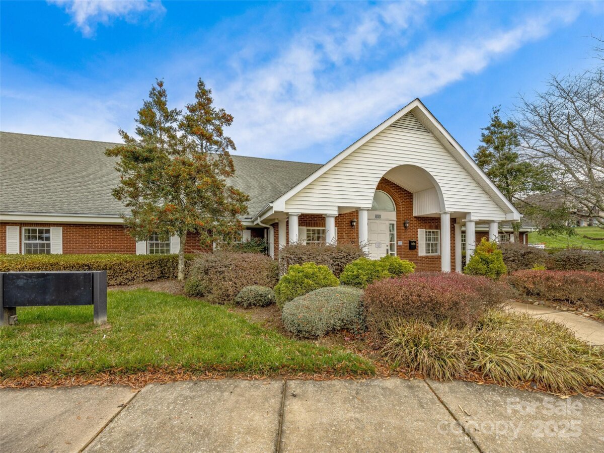 Hendersonville 5 4331854e