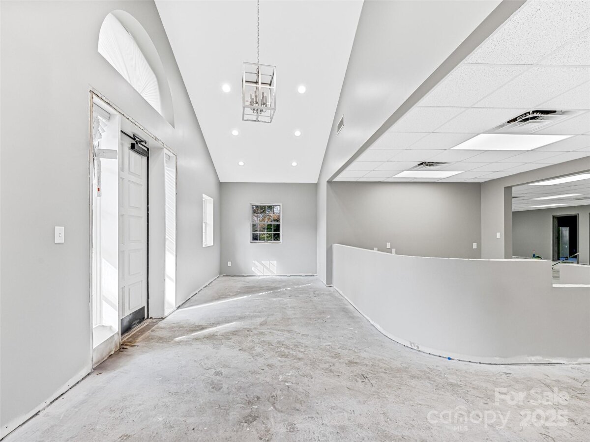 Hendersonville 6 4331854f