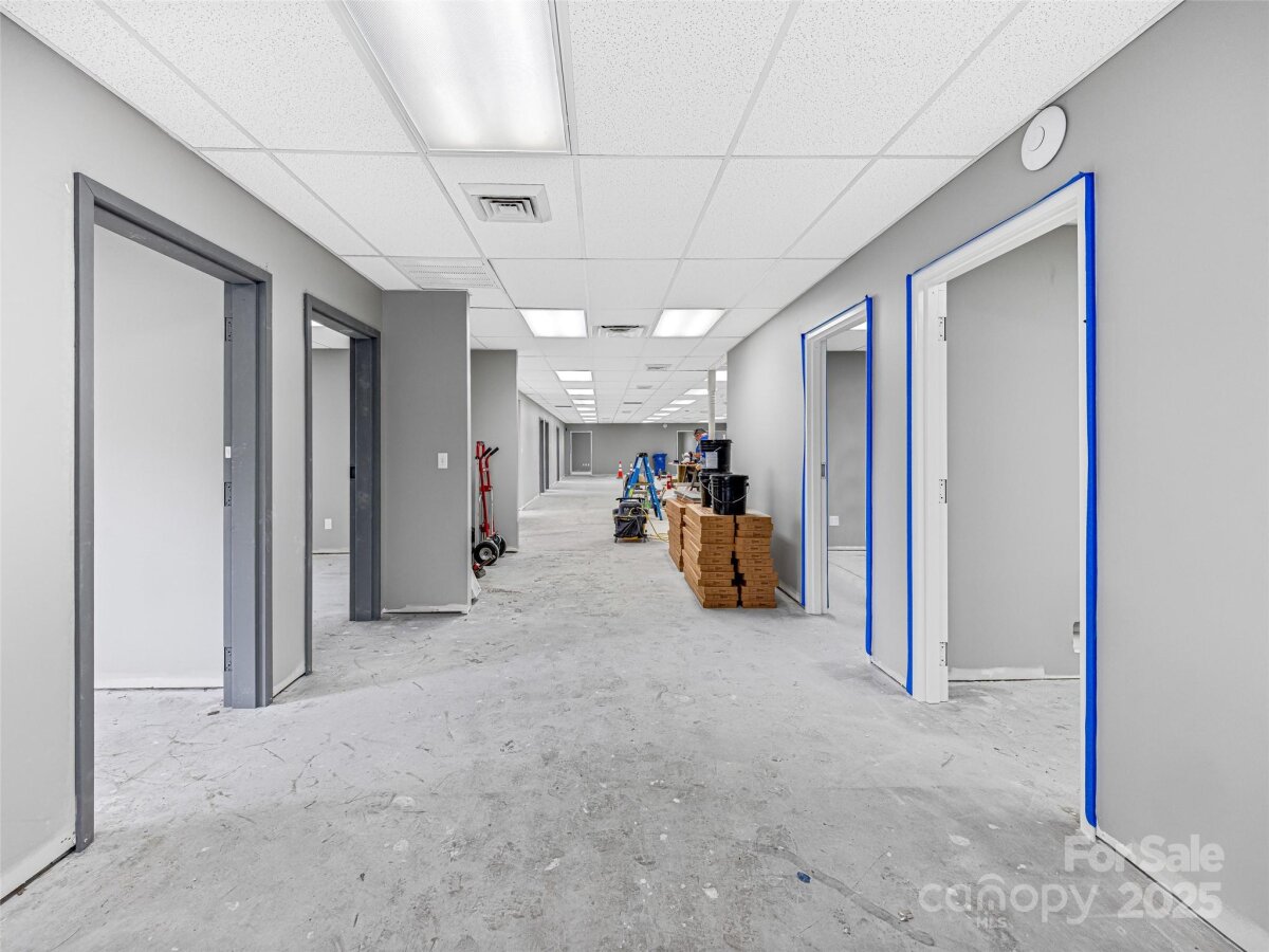 Hendersonville 9 4331854i