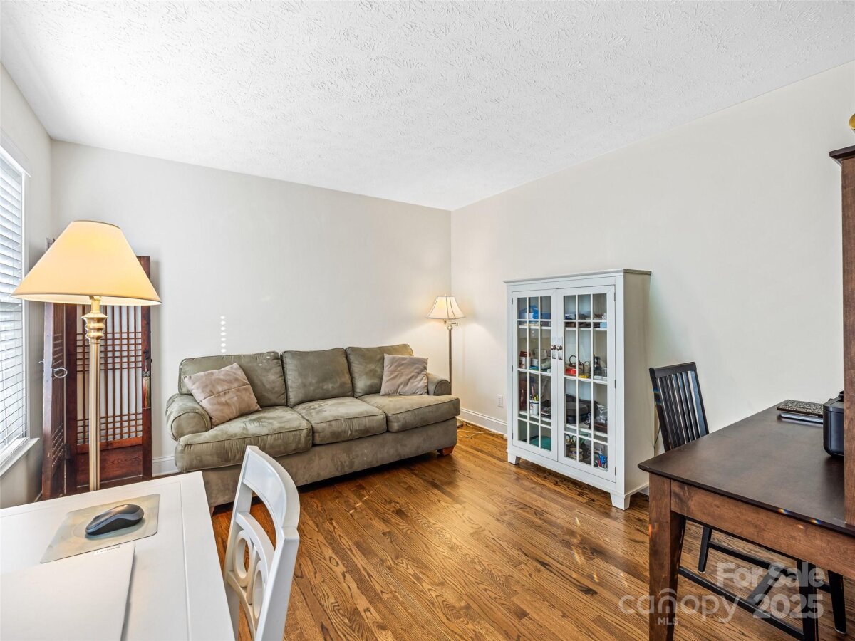 Flat Rock 13 4332005m