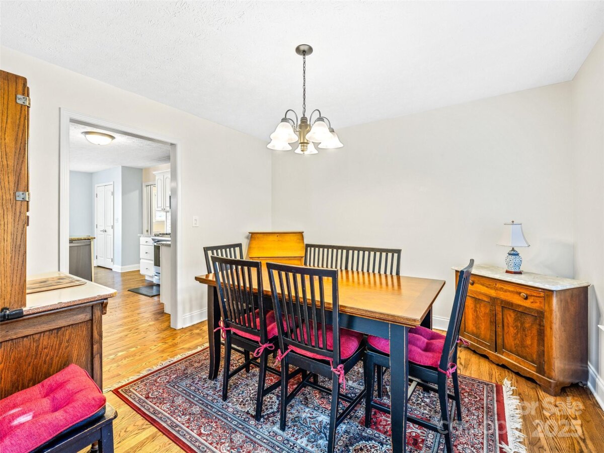 Flat Rock 22 4332005v