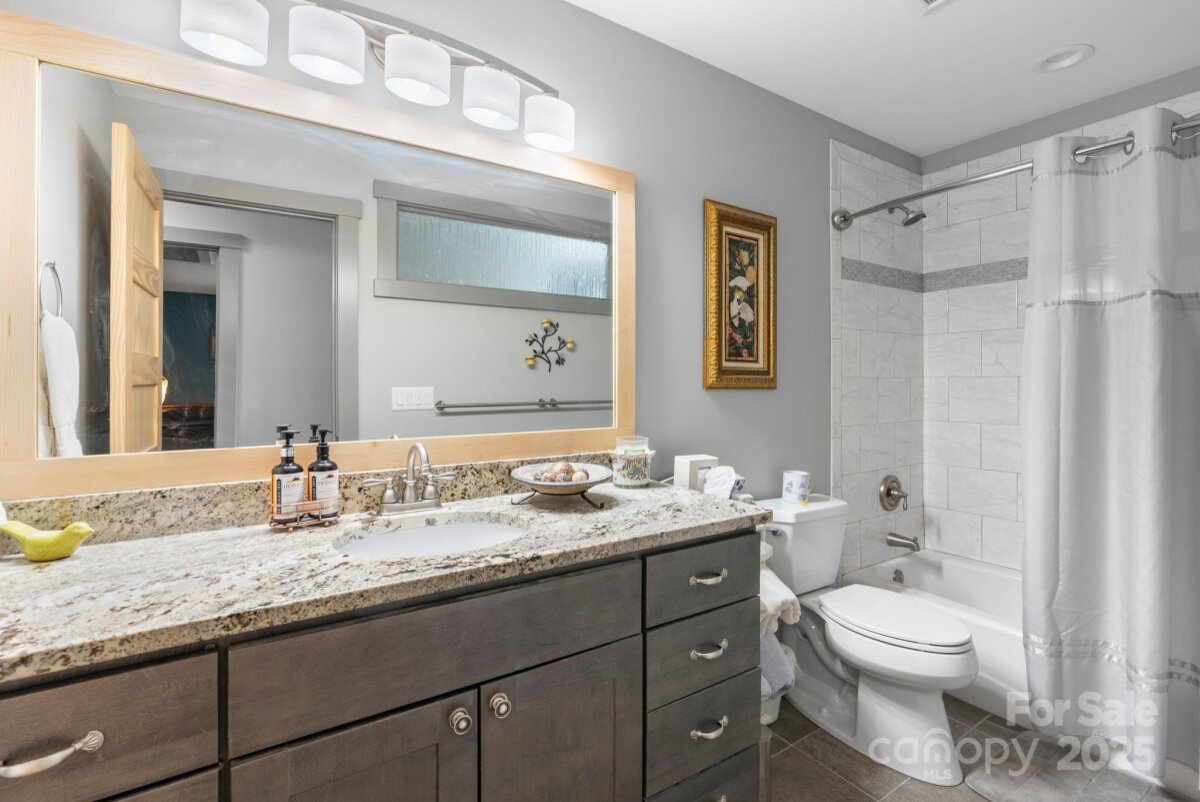 West Asheville 16 4332306p