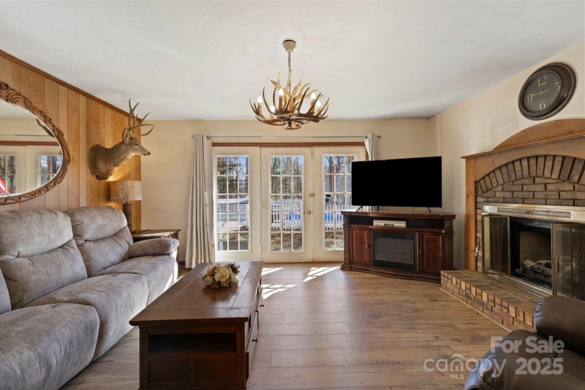 Flat Rock 4 4332498d