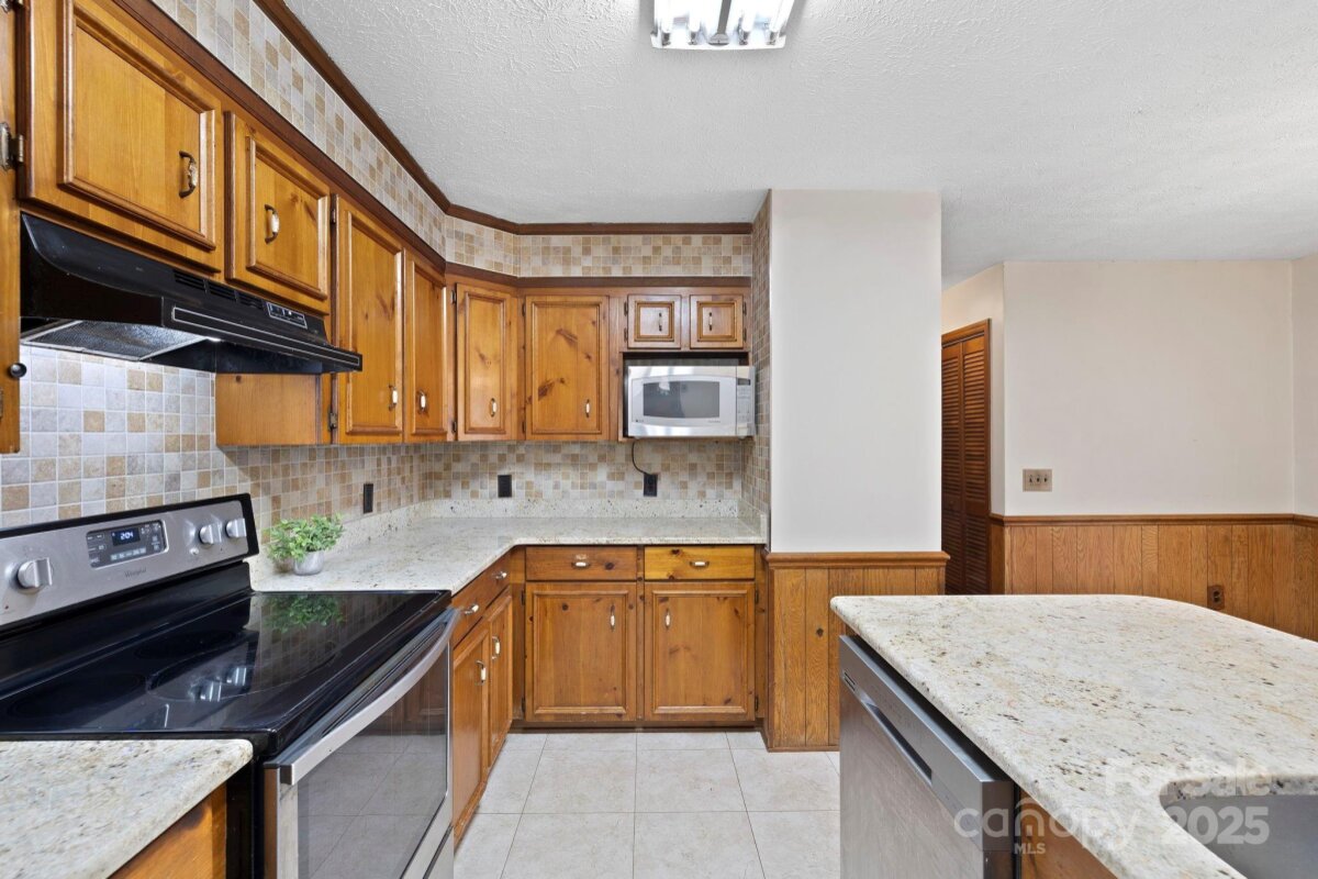 Flat Rock 8 4332498h