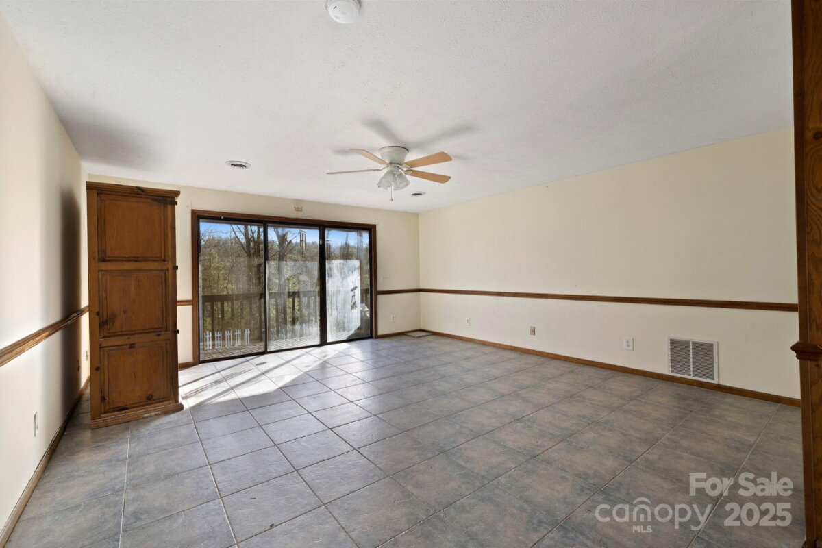 Flat Rock 19 4332498s