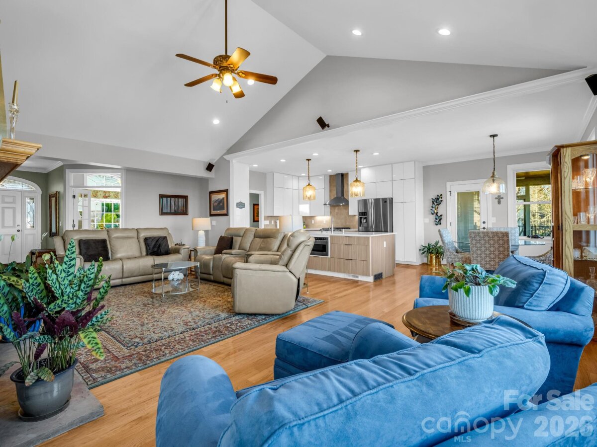 Hendersonville 5 4334066e