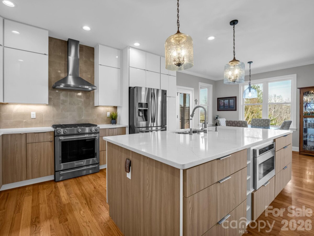 Hendersonville 6 4334066f