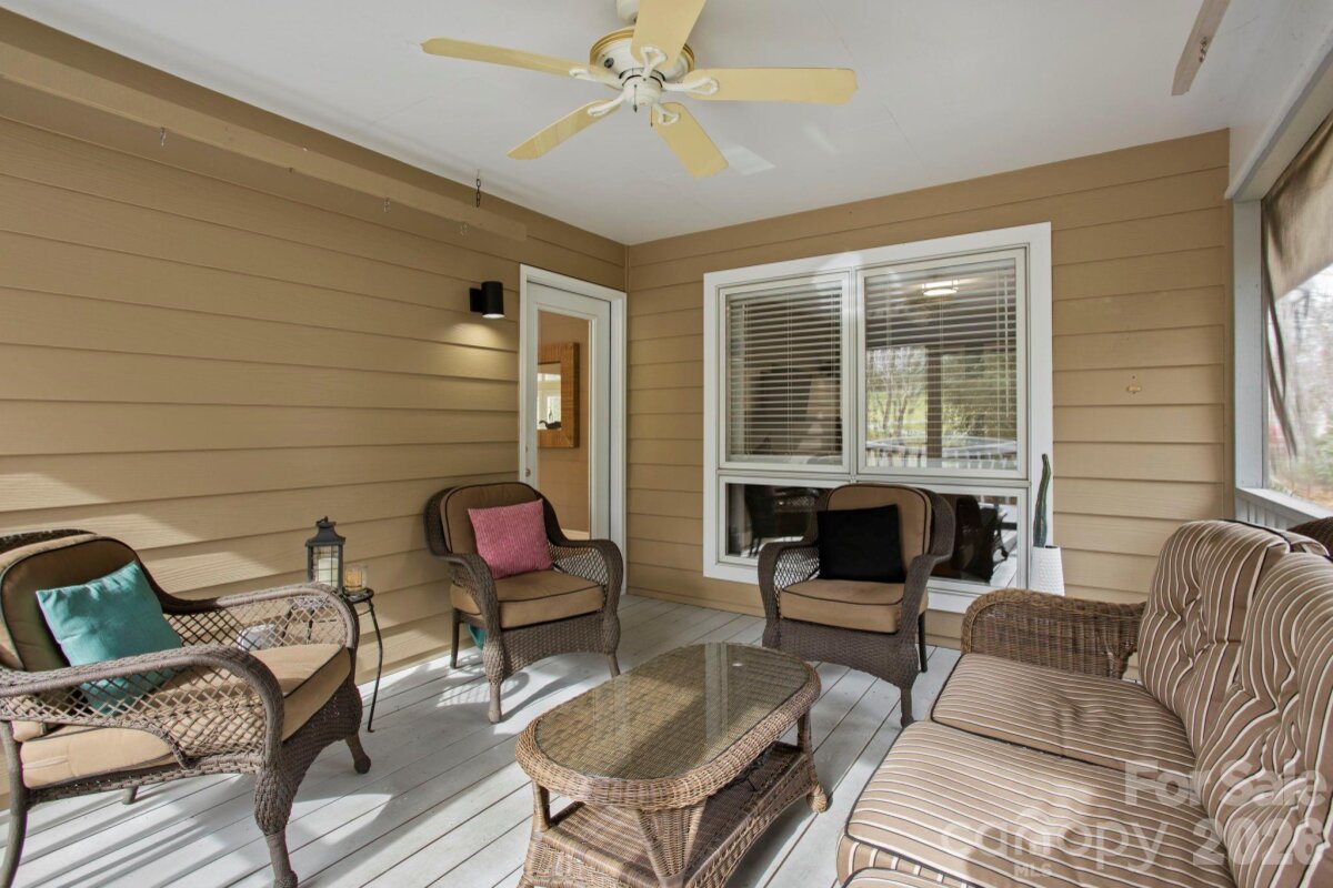 Flat Rock 26 4335067z