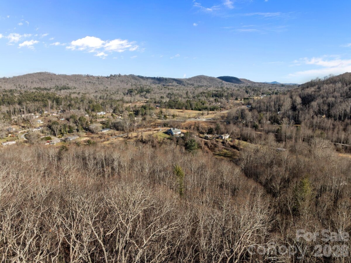 Hendersonville 8 4335207h