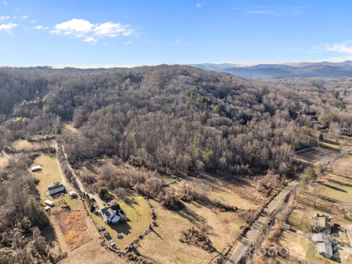 Hendersonville 10 4335207j