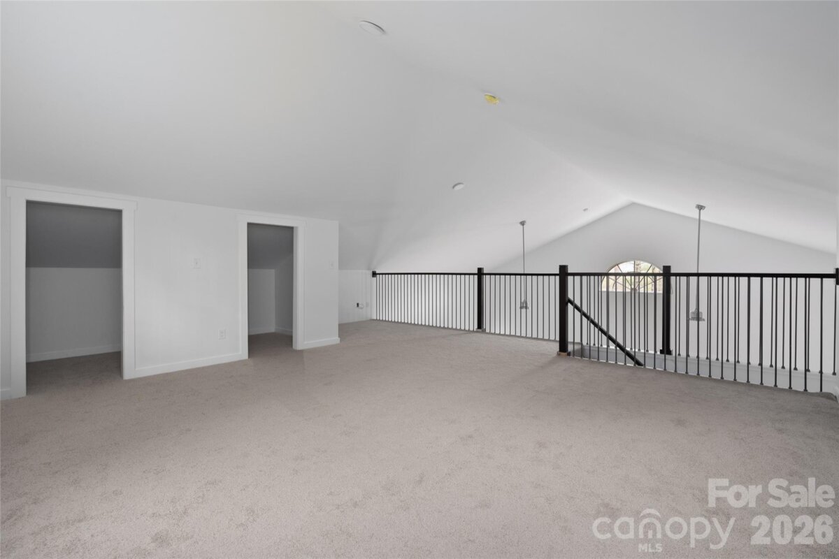 Flat Rock 15 4335386o