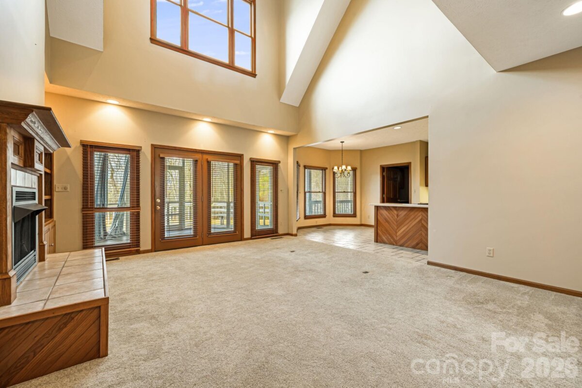 Black Mountain 11 4335646k