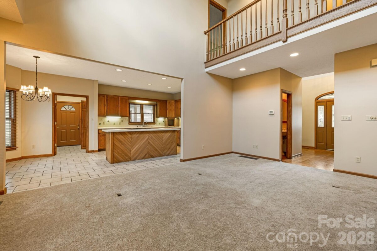 Black Mountain 12 4335646l