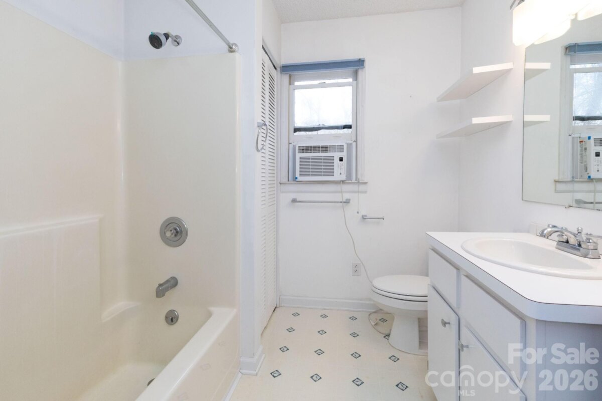 Fairview 18 4336747n