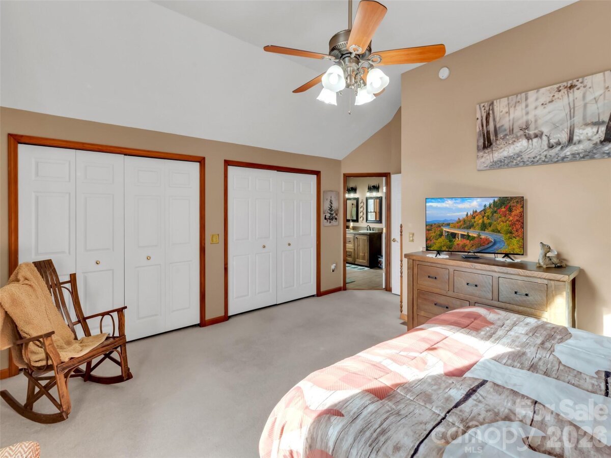 Waynesville 16 4337499p