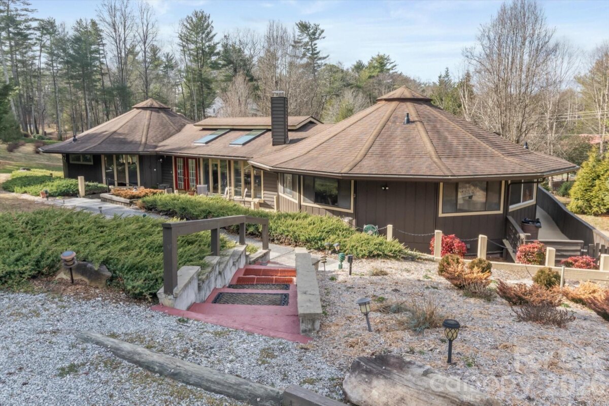 Hendersonville 2 4337535b