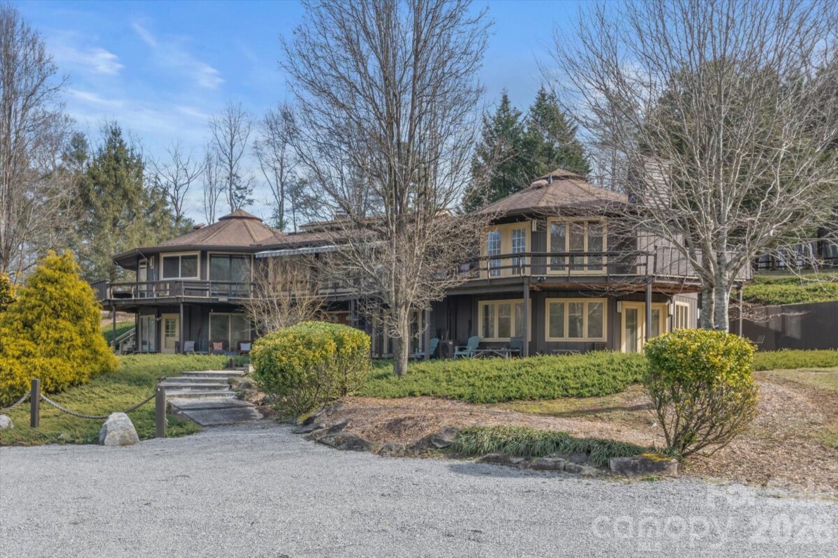 Hendersonville 4 4337535d