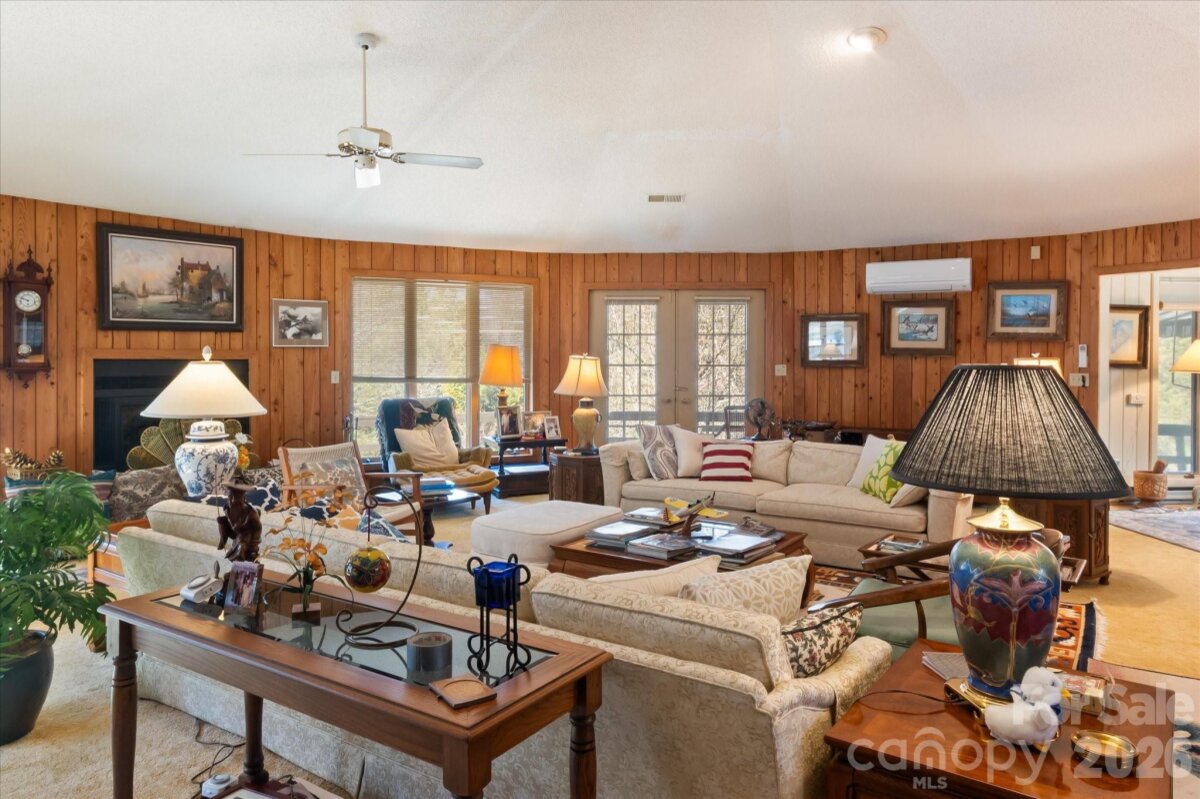 Hendersonville 9 4337535i