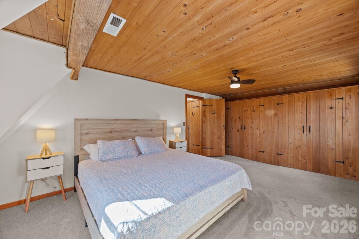 Weaverville 16 4338513p