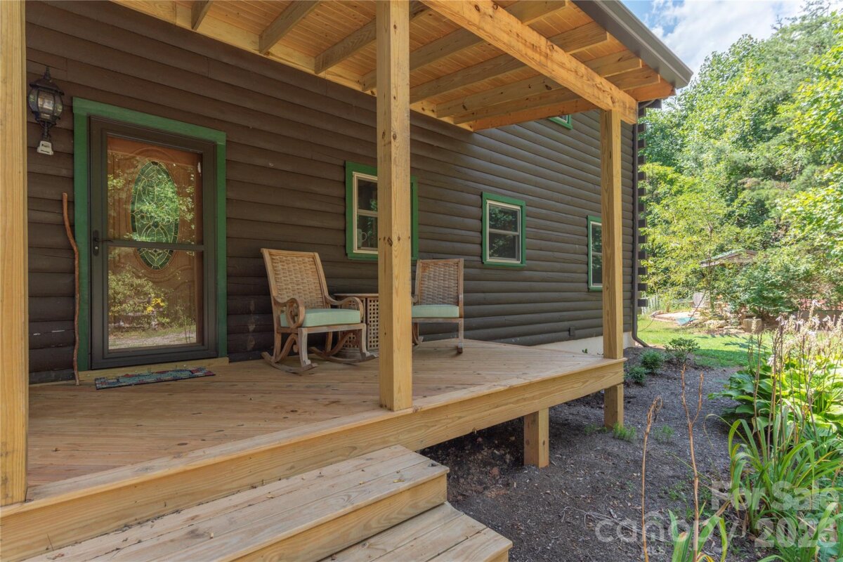 Leicester 4 4339815d