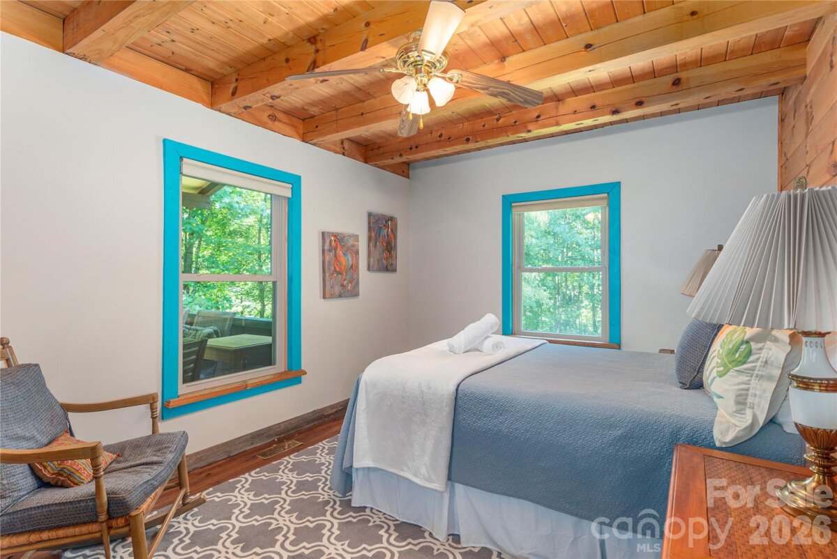 Leicester 26 4339815z