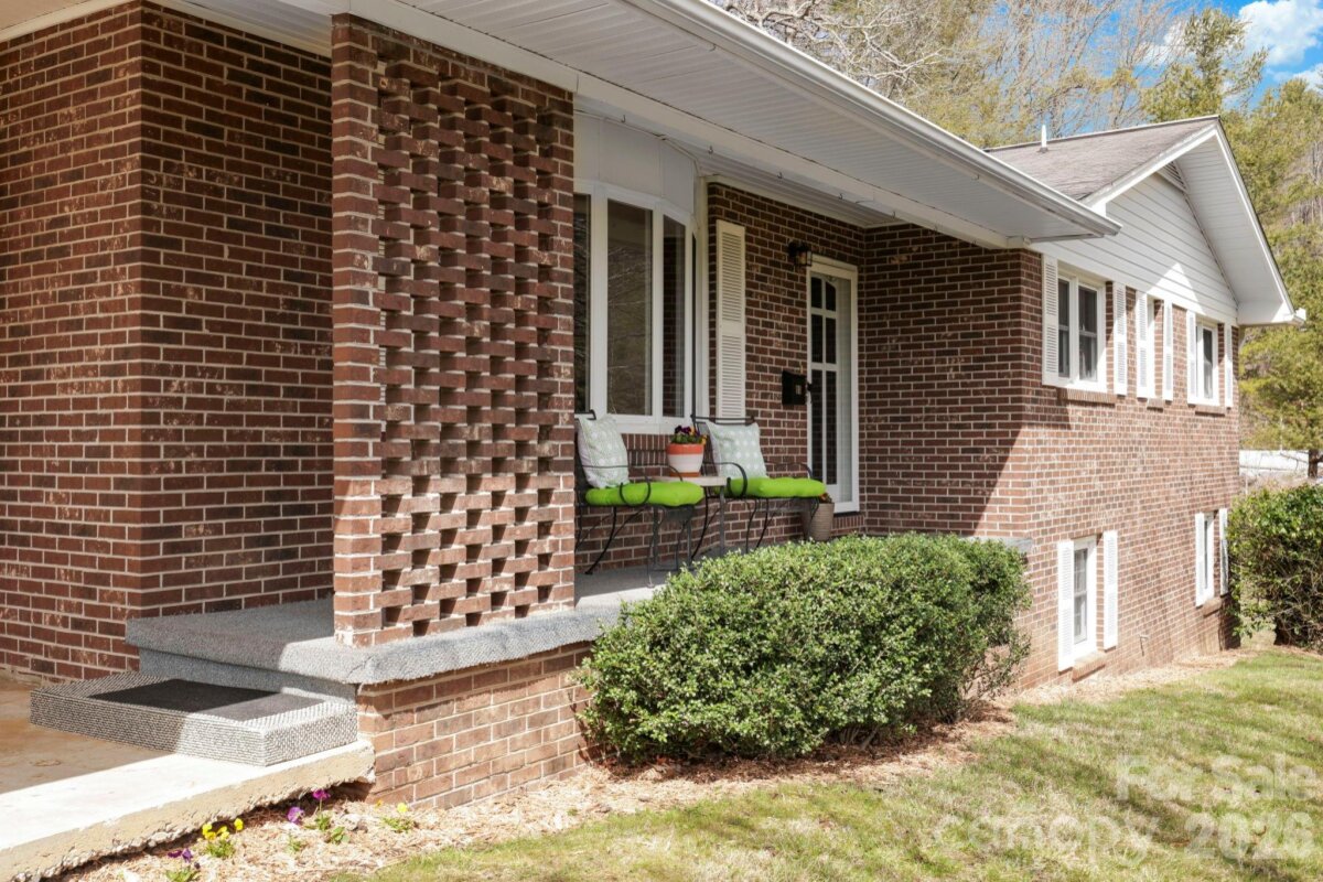 Lake Toxaway District 4 4340090d