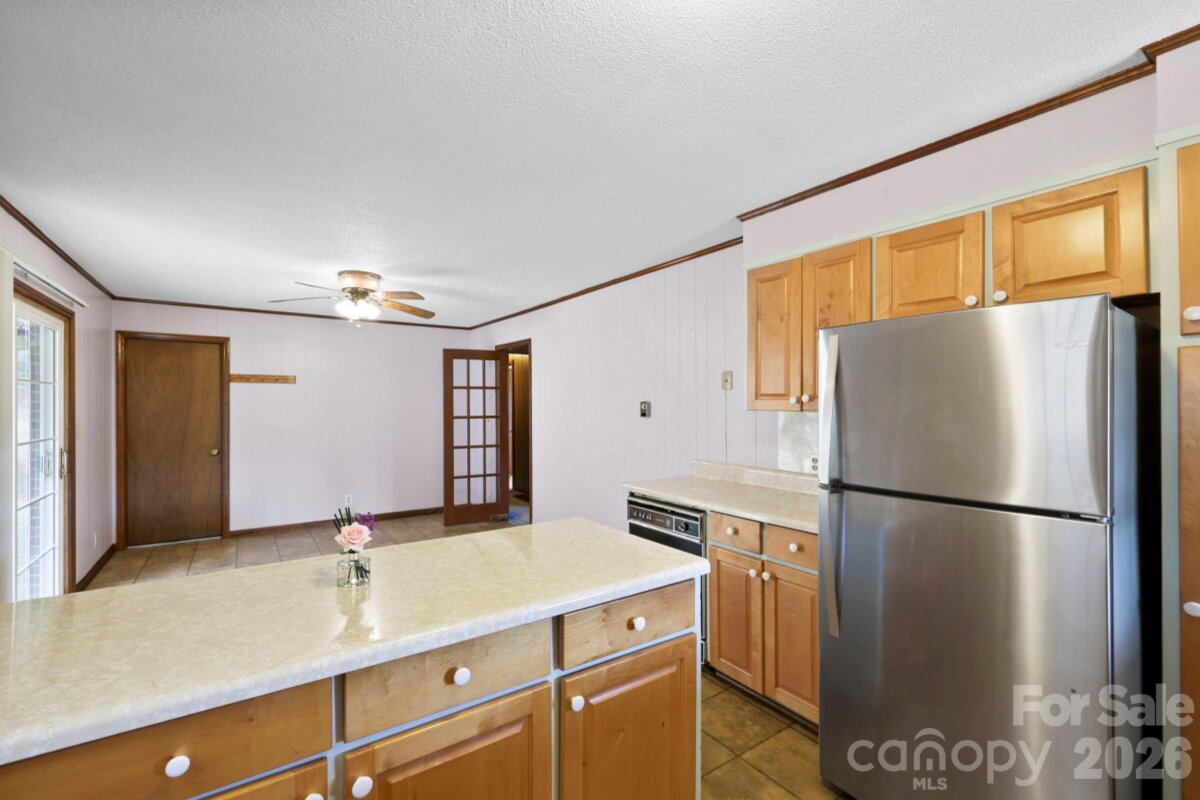 Lake Toxaway District 9 4340090i