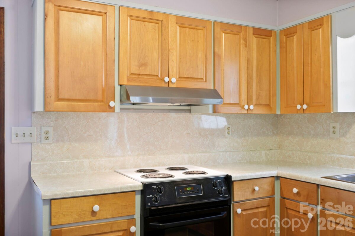 Lake Toxaway District 11 4340090k