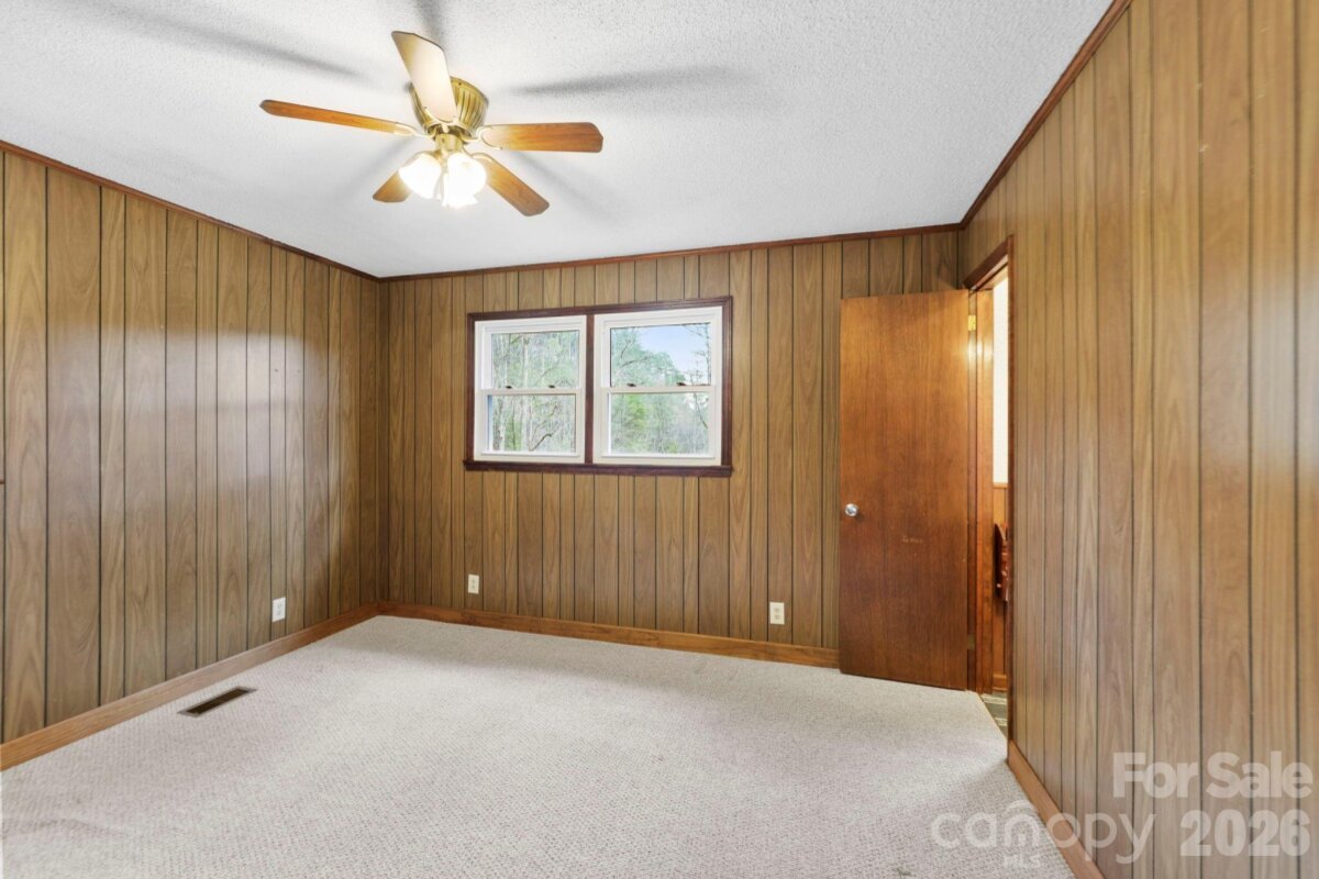 Lake Toxaway District 22 4340090v