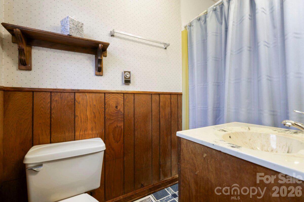 Lake Toxaway District 24